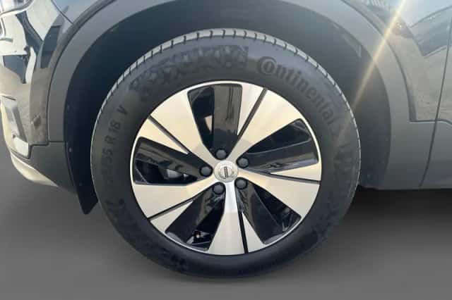 Volvo XC40 (2021) thumbnail 16
