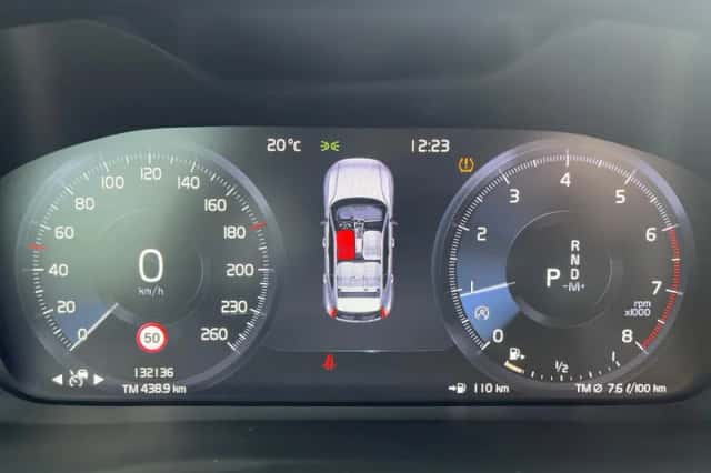 Volvo XC40 (2021) thumbnail 22