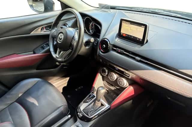 Mazda CX-3 (2016) thumbnail 3