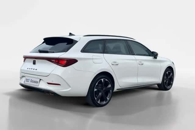 CUPRA Leon Sportstourer (2022) thumbnail 2