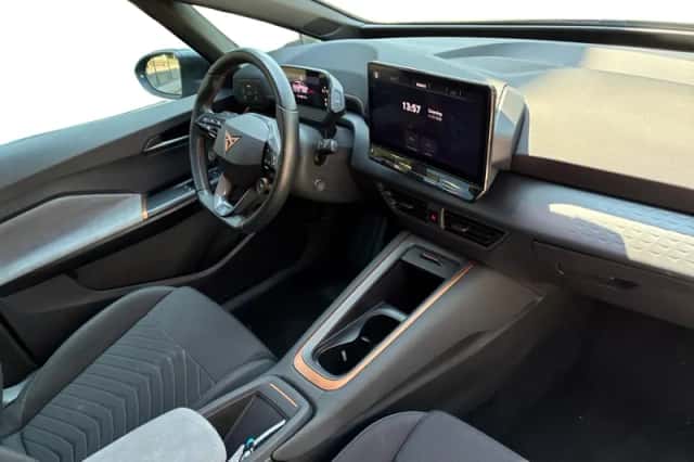 CUPRA Born (2024) thumbnail 3