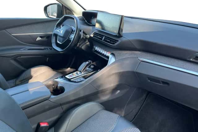 Peugeot 3008 (2021) thumbnail 3