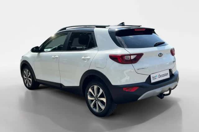 Kia Stonic (2021) thumbnail 12