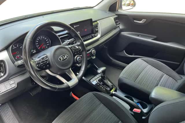 Kia Stonic (2021) thumbnail 18