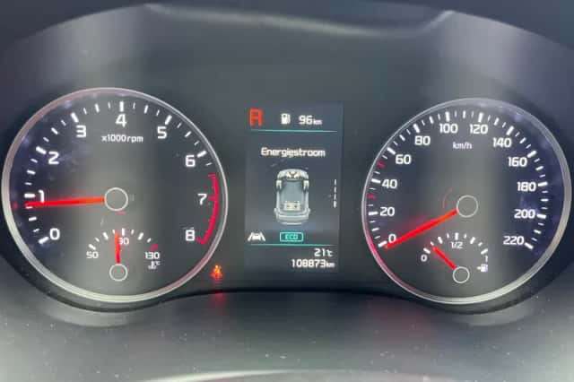 Kia Stonic (2021) thumbnail 22