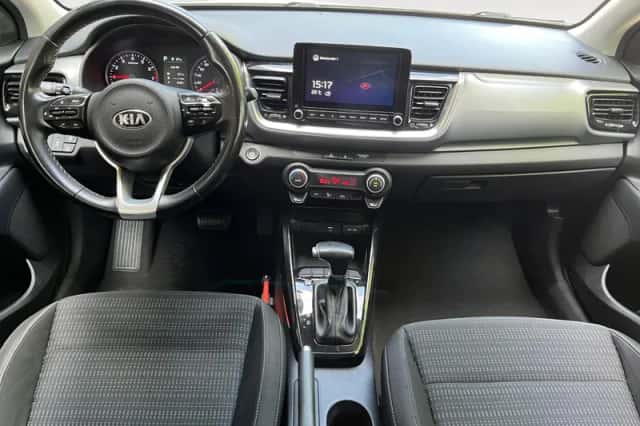 Kia Stonic (2021) thumbnail 23