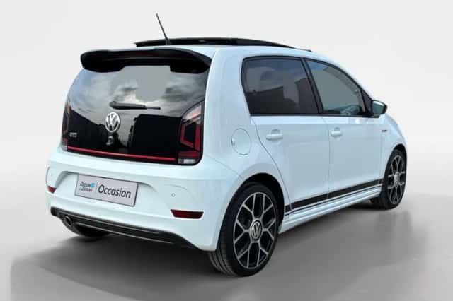 Volkswagen Up! (2018) thumbnail 2