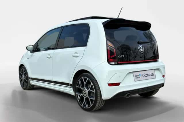 Volkswagen Up! (2018) thumbnail 12