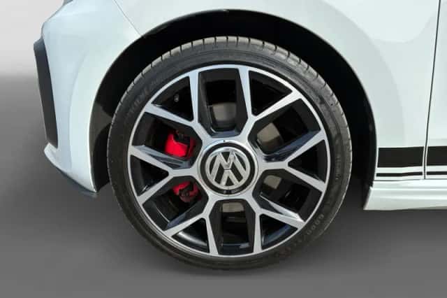 Volkswagen Up! (2018) thumbnail 16