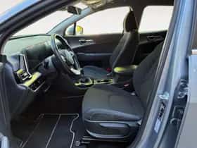 Kia Sportage (2023) thumbnail 5
