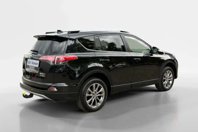 Toyota RAV4 (2018) thumbnail 2