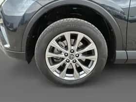 Toyota RAV4 (2018) thumbnail 15