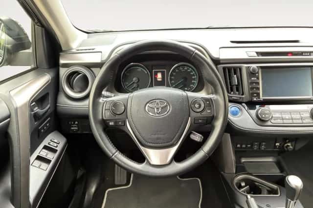 Toyota RAV4 (2018) thumbnail 18