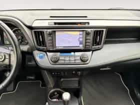 Toyota RAV4 (2018) thumbnail 23