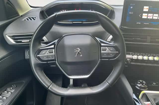 Peugeot 3008 (2021) thumbnail 18