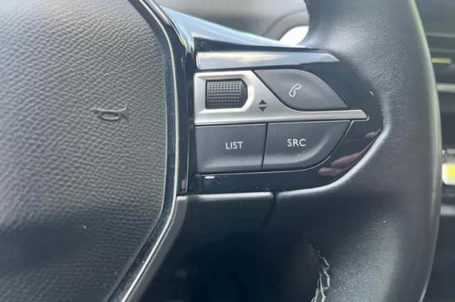 Peugeot 3008 (2021) thumbnail 20
