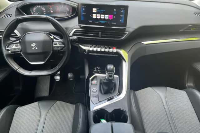 Peugeot 3008 (2021) thumbnail 22