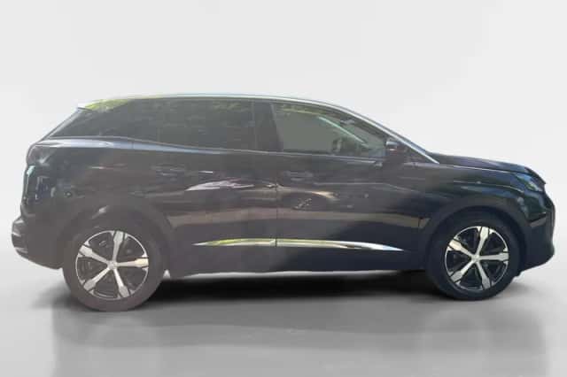 Peugeot 3008 (2021) thumbnail 4