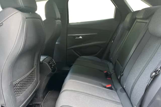 Peugeot 3008 (2021) thumbnail 6