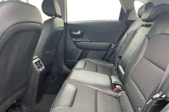 Kia Niro (2022) thumbnail 6