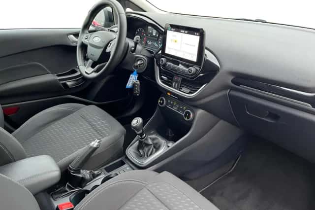 Ford Fiesta (2021) thumbnail 3
