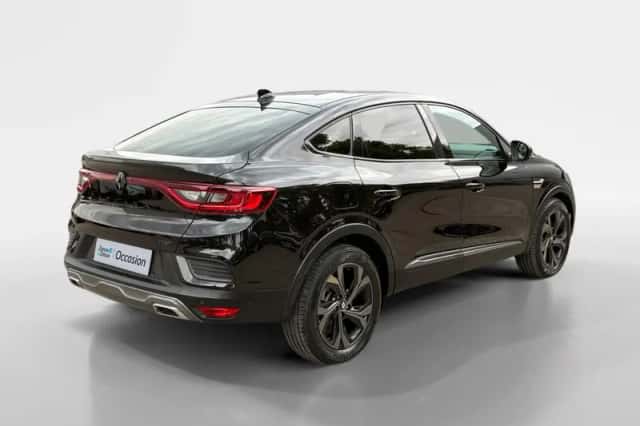 Renault Arkana (2023) thumbnail 2