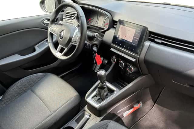 Renault Clio (2020) thumbnail 3