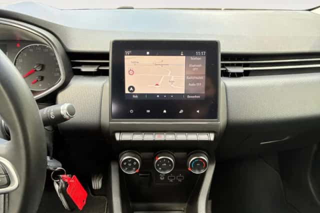 Renault Clio (2020) thumbnail 22