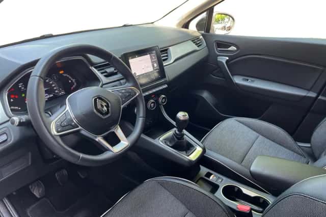 Renault Captur (2021) thumbnail 17