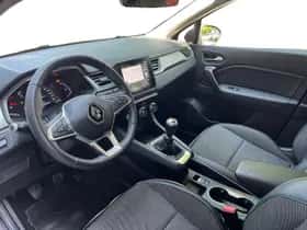 Renault Captur (2021) thumbnail 17