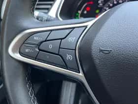 Renault Captur (2021) thumbnail 19