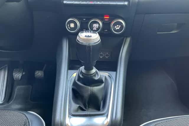 Renault Captur (2021) thumbnail 8