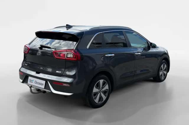 Kia Niro (2018) thumbnail 2