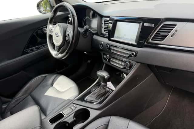 Kia Niro (2018) thumbnail 3