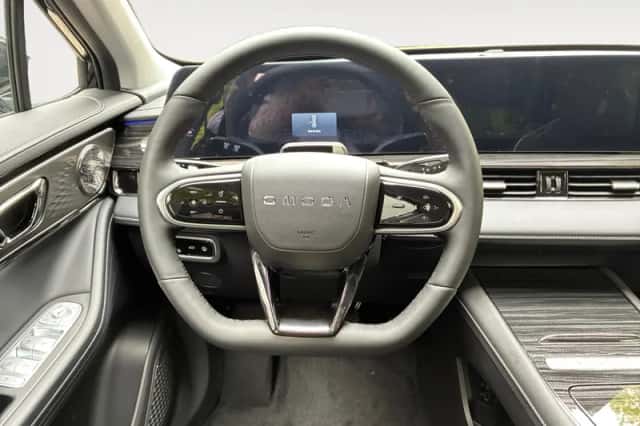 Omoda 5 EV (2026) thumbnail 18