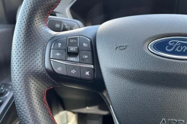 Ford Kuga (2023) thumbnail 19