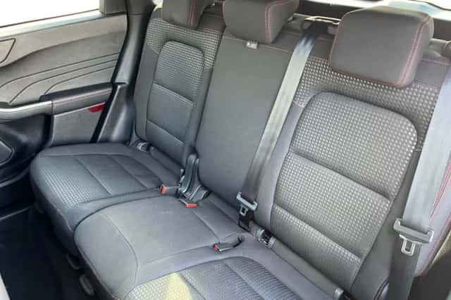 Ford Kuga (2023) thumbnail 24