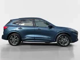 Ford Kuga (2023) thumbnail 4