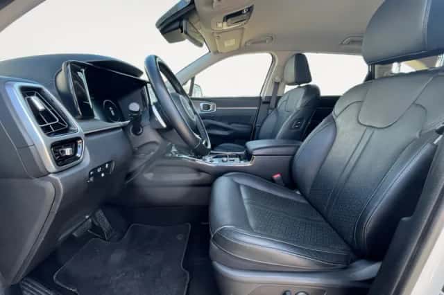 Kia Sorento (2021) thumbnail 6