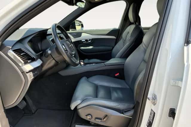 Volvo XC90 (2021) thumbnail 5