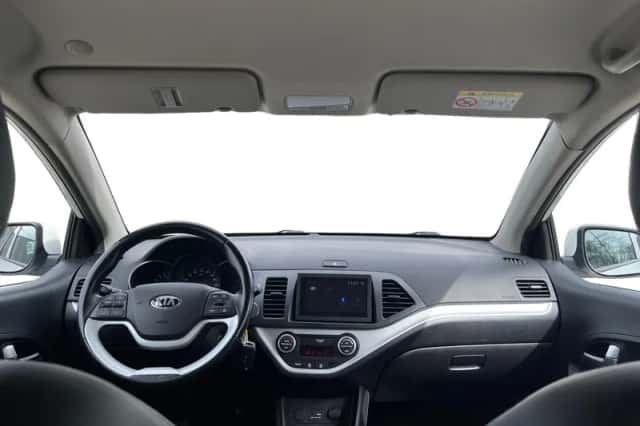 Kia Picanto (2016) thumbnail 13