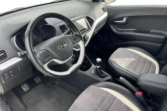 Kia Picanto (2016) thumbnail 17