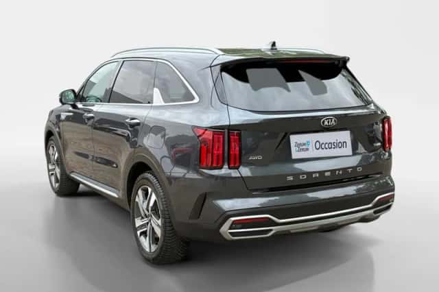 Kia Sorento (2021) thumbnail 11