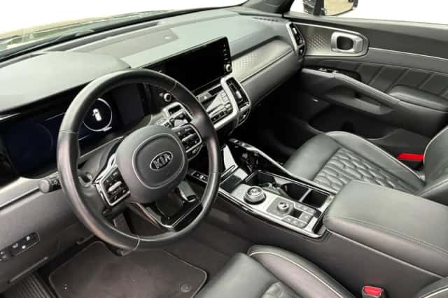 Kia Sorento (2021) thumbnail 15