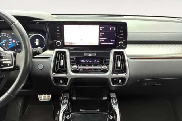 Kia Sorento (2021) thumbnail 21