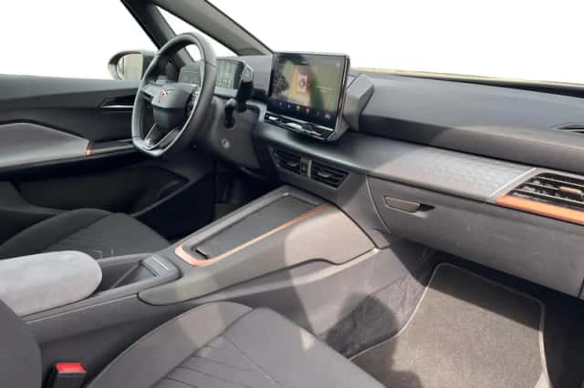 CUPRA Born (2024) thumbnail 3