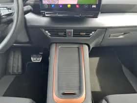 CUPRA Born (2024) thumbnail 8