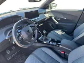 Peugeot 2008 (2025) thumbnail 17