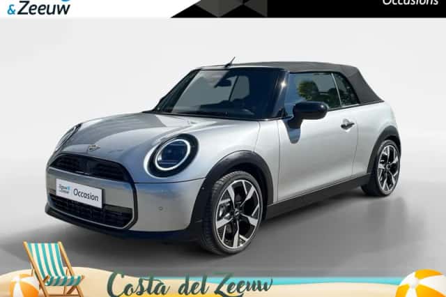 MINI Cooper (2025) thumbnail 1