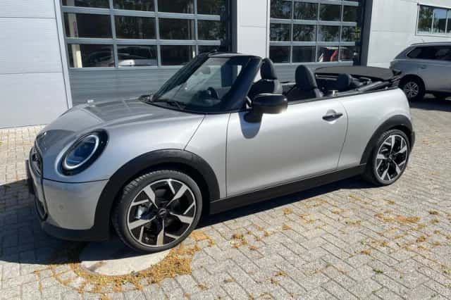 MINI Cooper (2025) thumbnail 26